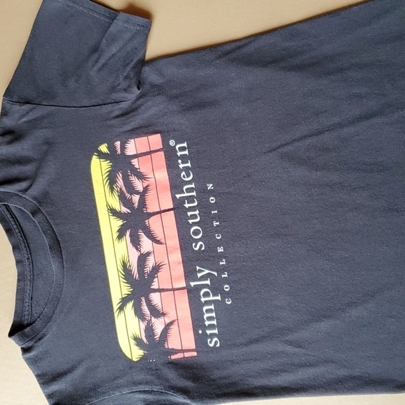 Simply Southern Black SS tee size small Just Doing My Best - Picture 2 of 6